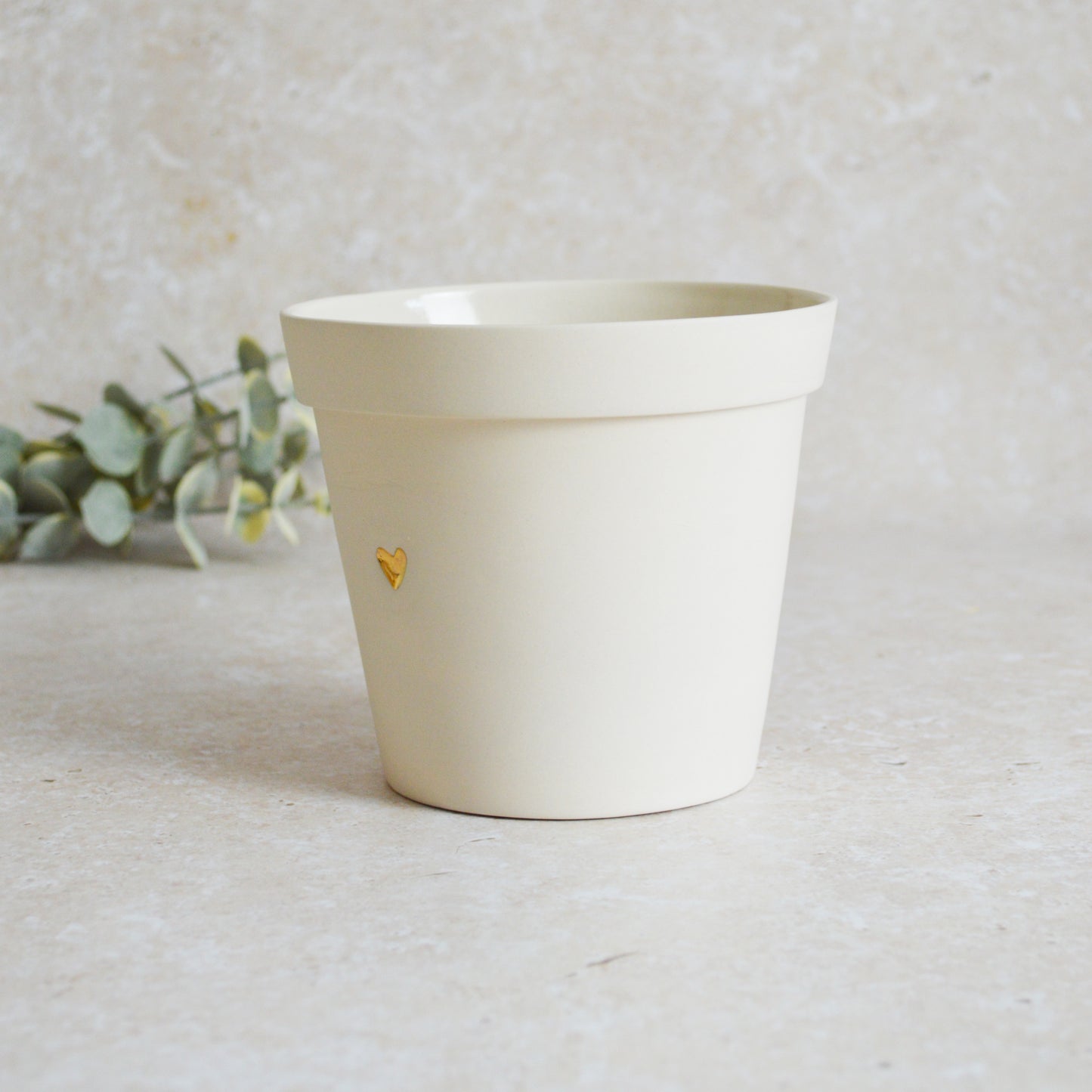 Sample* Seconds* Small Flower Pot With A Gold Heart | Cream Flower Pot | Cream Flower Pot (B45)