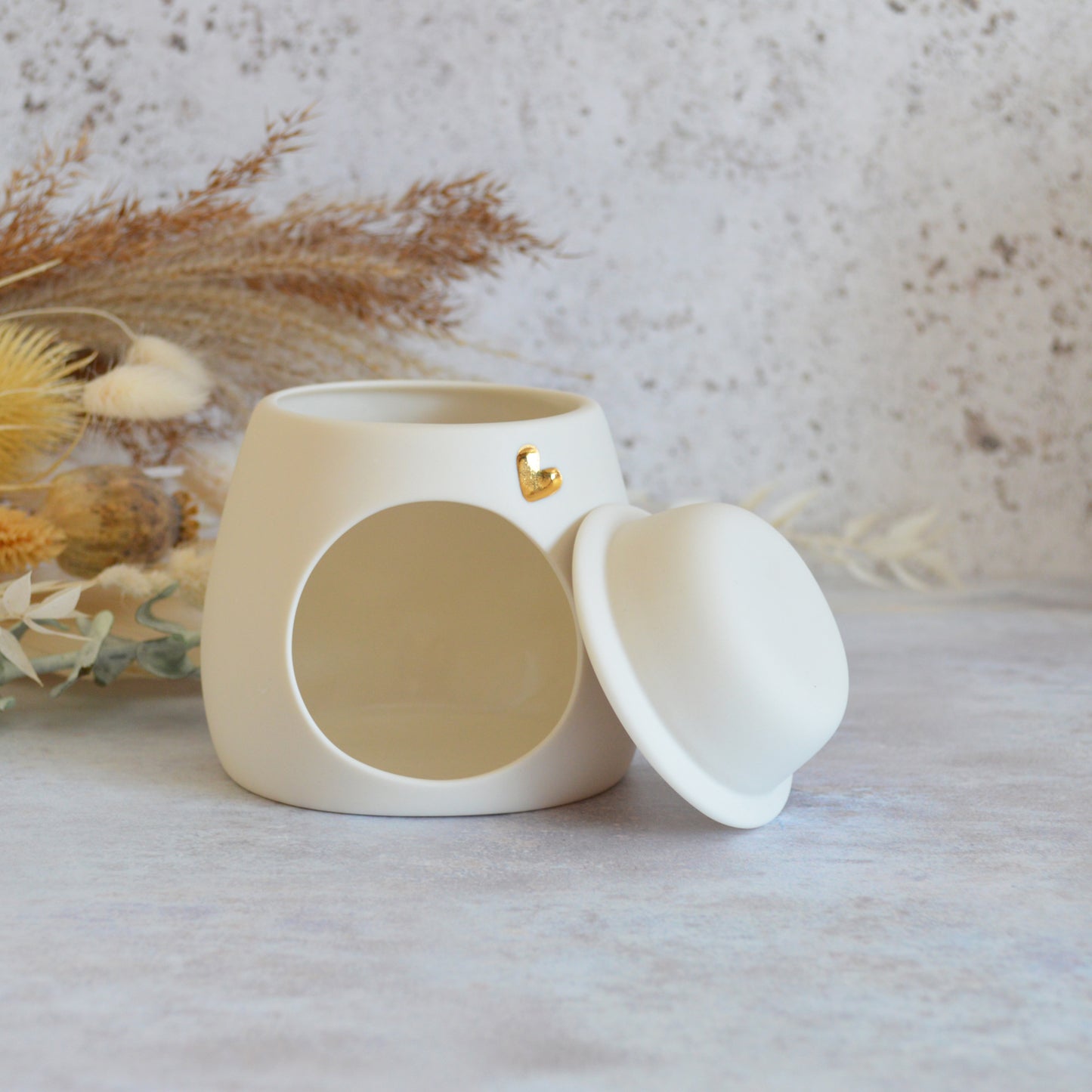 Wax And Oil Burner With A Gold Embossed Heart And Detachable Lid | Wax Burner | Porcelain