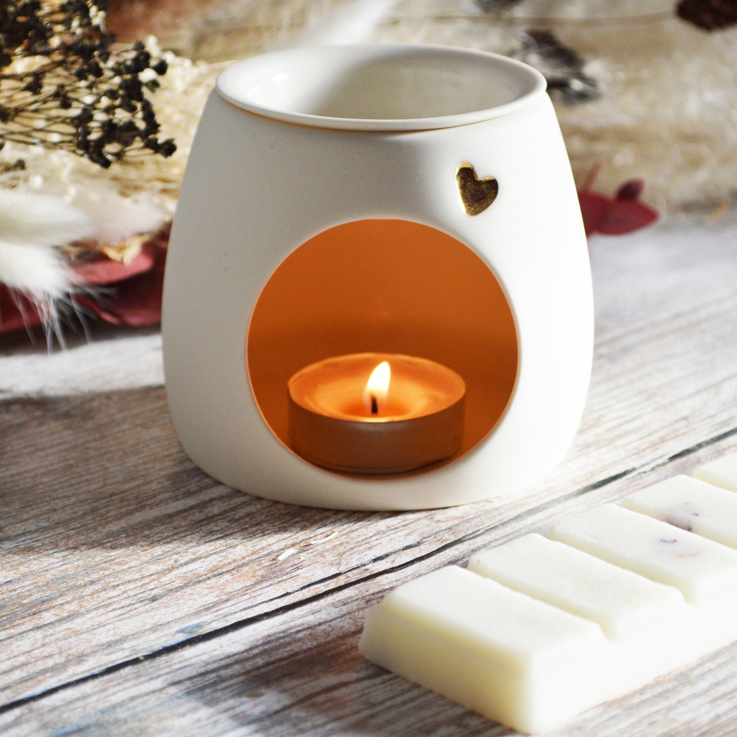Wax And Oil Burner With A Gold Embossed Heart And Detachable Lid | Wax Burner | Porcelain