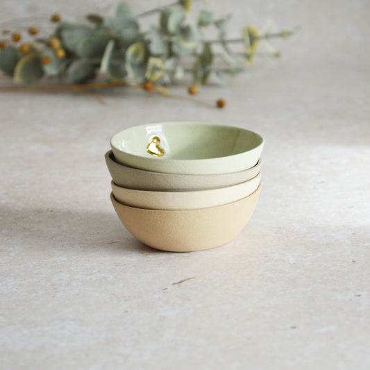 Sample* Seconds* Pastel Stoneware Trinket/Ring Dish With A Gold Embossed Heart | Ring Dish | Jewellery | Stoneware (A107)