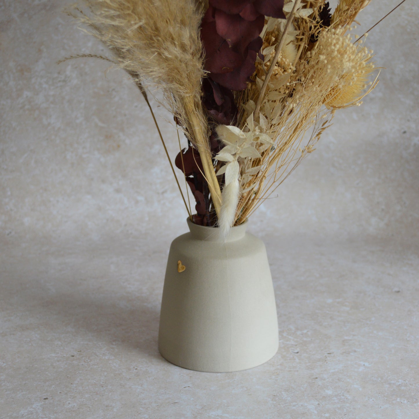 Seconds* Pastel Grey Collard Neck Ceramic Vase With An Embossed Gold Heart | Stoneware Vase | Flower Vase (A36)