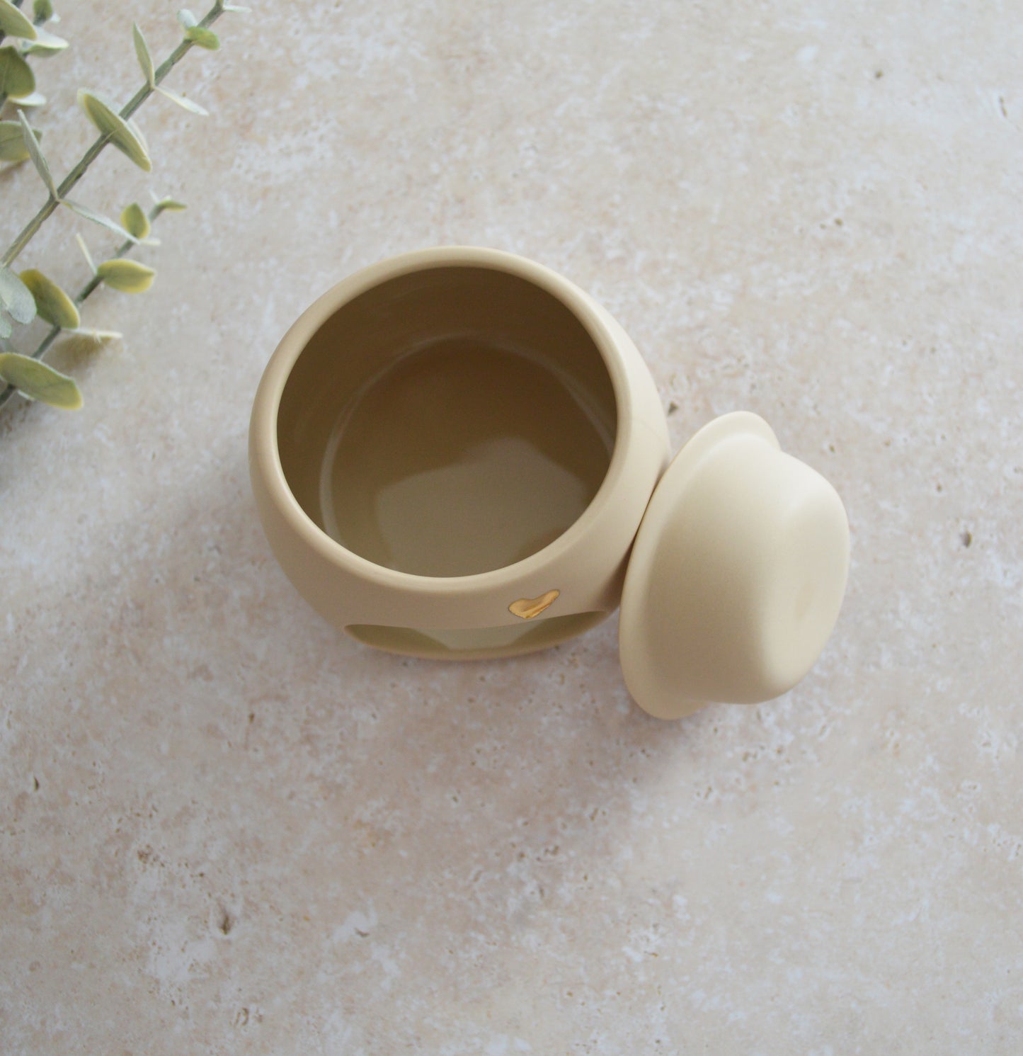Seconds* Pastel BEIGE Wax And Oil Burner With A Gold Embossed Heart And Detachable Lid | Wax Burner | Porcelain (A49)