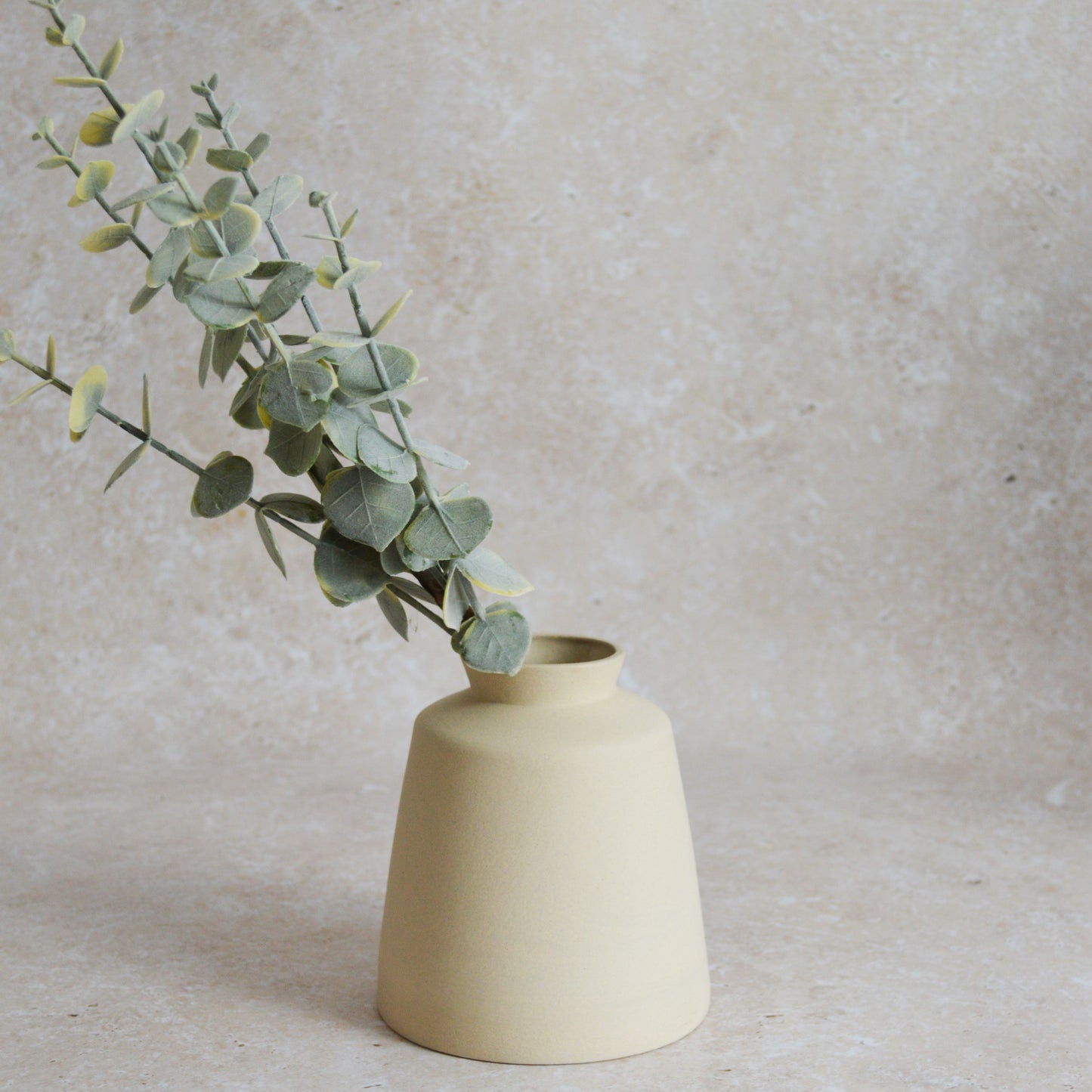Seconds* Beige Collard Neck Ceramic Vase With A Gold Embossed Heart | Stoneware Vase | Flower Vase (A52)