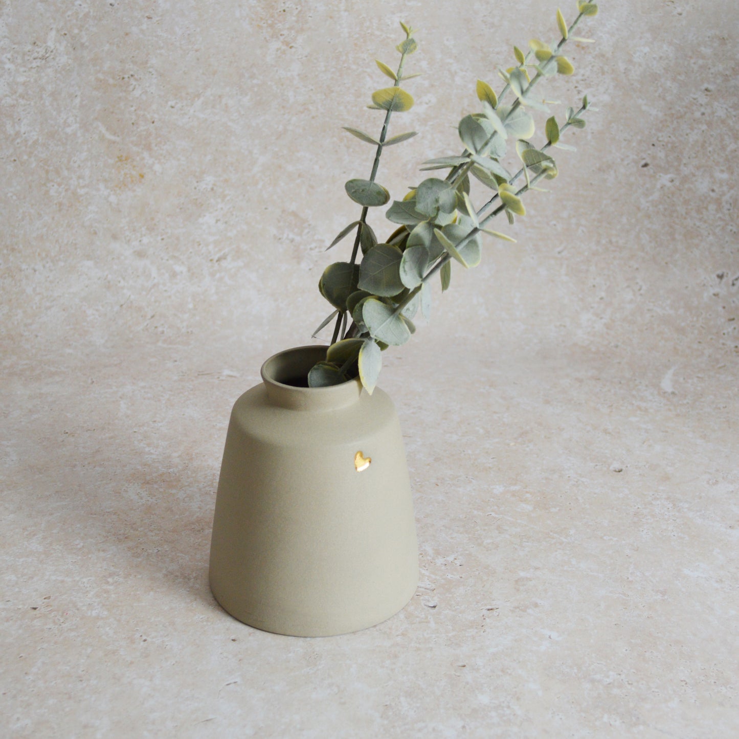 Seconds* Pastel Grey Collard Neck Ceramic Vase With An Embossed Gold Heart | Stoneware Vase | Flower Vase (A53)