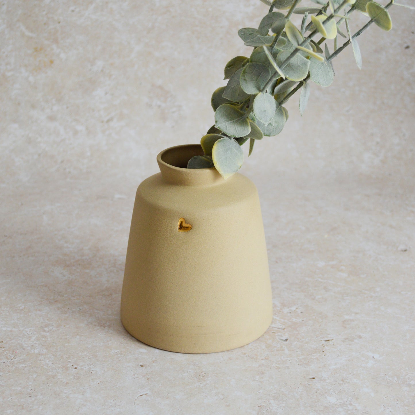 Seconds* Pastel Brown Collard Neck Ceramic Vase With A Gold Embossed Heart | Stoneware Vase | Flower Vase (A54)