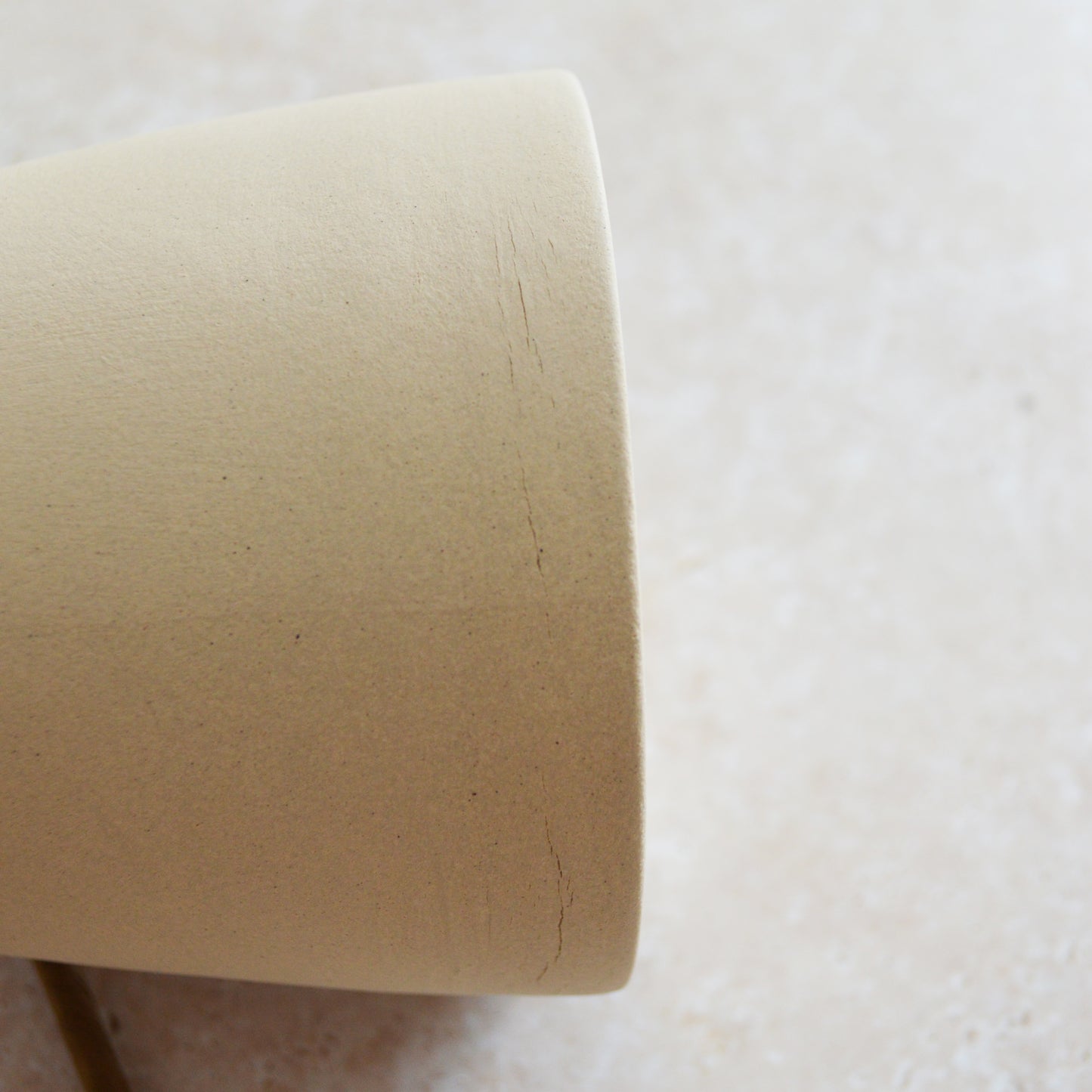 Seconds* Beige Collard Neck Ceramic Vase With A Gold Embossed Heart | Stoneware Vase | Flower Vase (A60)