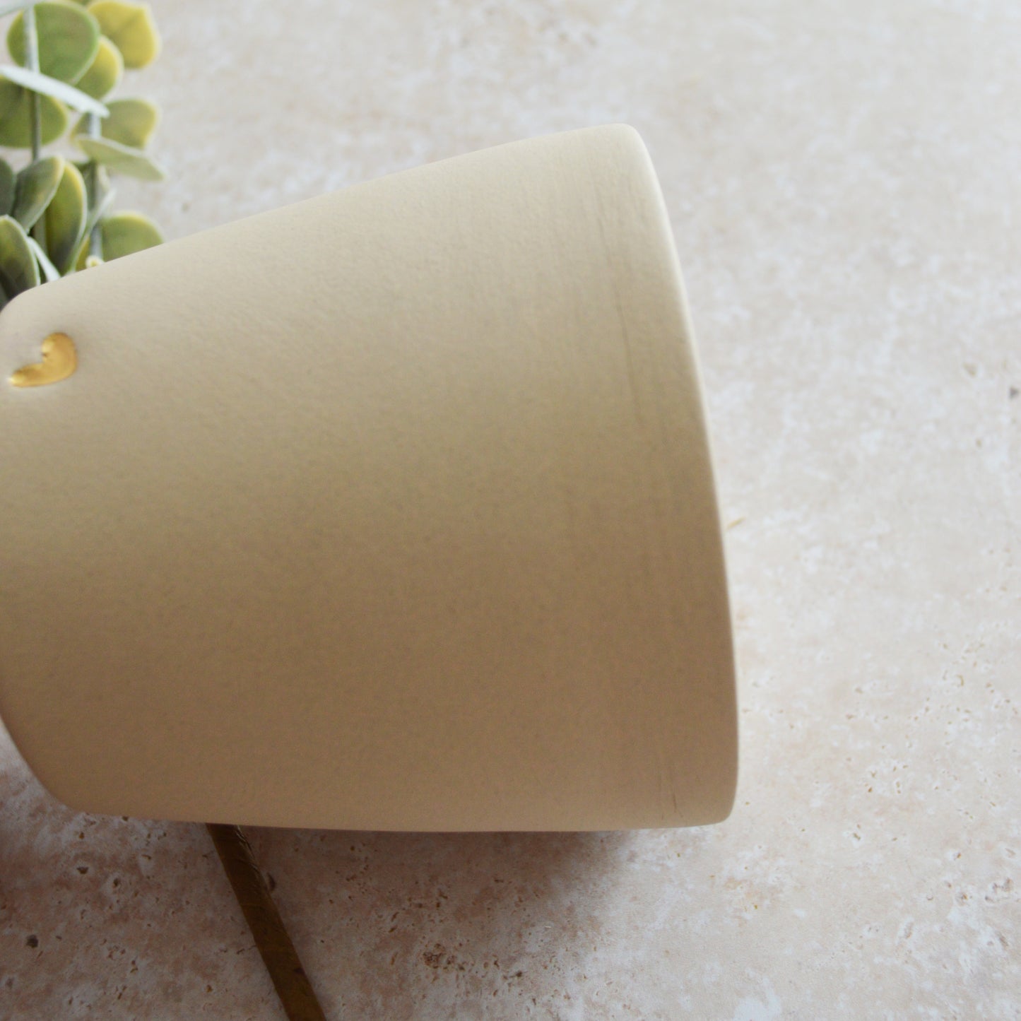 Seconds* Beige Collard Neck Ceramic Vase With A Gold Embossed Heart | Stoneware Vase | Flower Vase (A60)