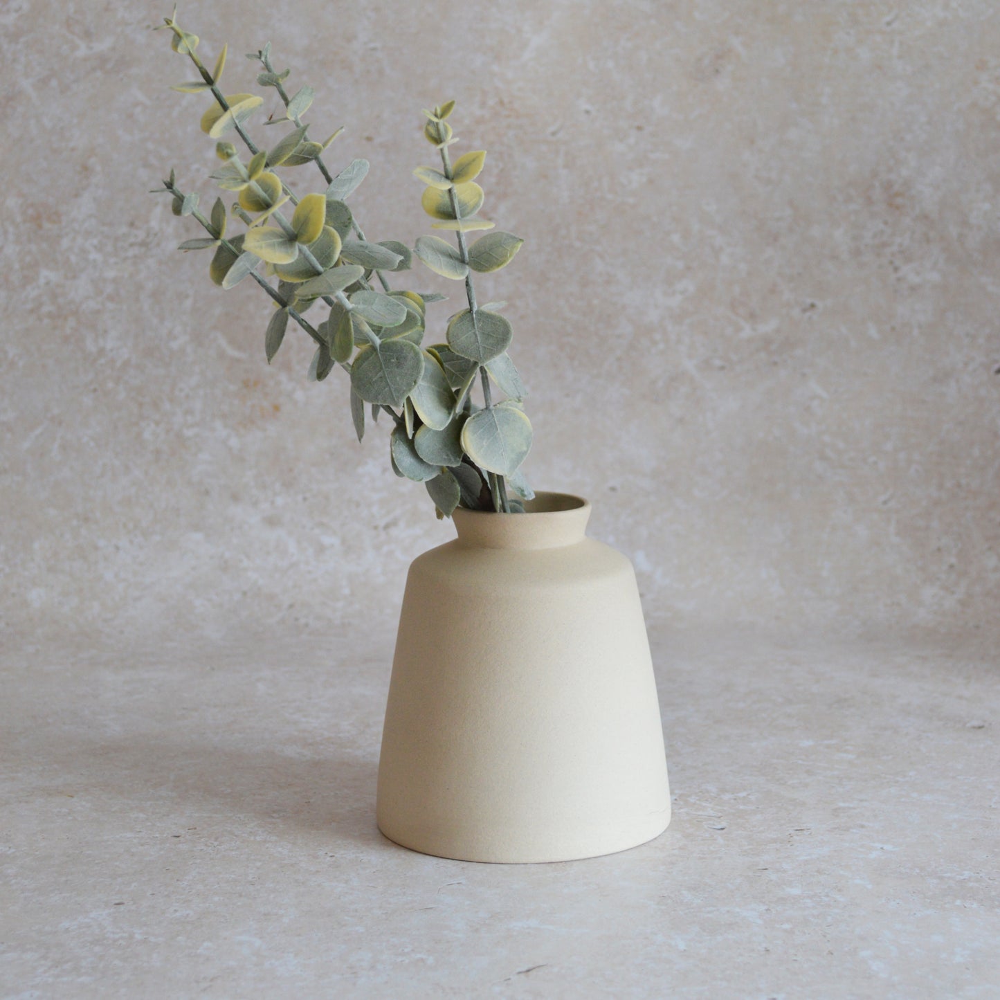 Seconds* Beige Collard Neck Ceramic Vase With A Gold Embossed Heart | Stoneware Vase | Flower Vase (A60)
