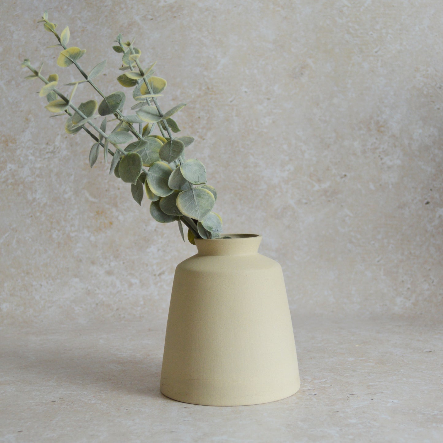 Seconds* Beige Collard Neck Ceramic Vase With A Gold Embossed Heart | Stoneware Vase | Flower Vase (A80)