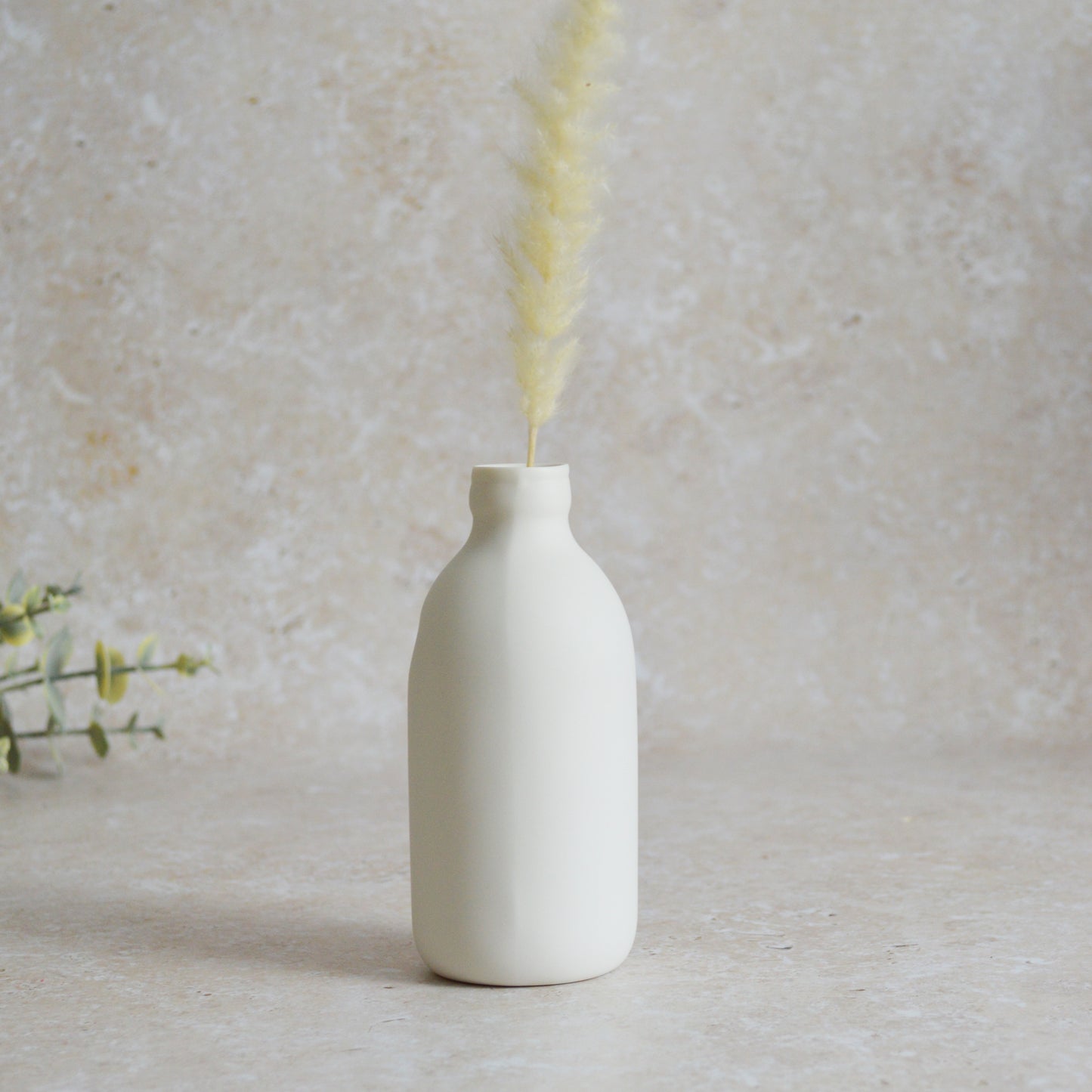 Seconds* Large White Bottle Vase With A Gold Embossed Heart | Flower Vase | Porcelain Vase (A87)