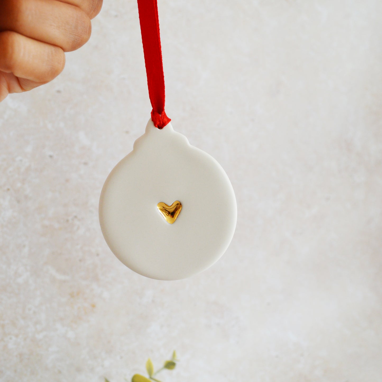 Sample* Flat Bauble Hanging Decoration With A Centred Gold Heart | Porcelain | Hanging Christmas Decorations | Christmas Tree Decor (A91)