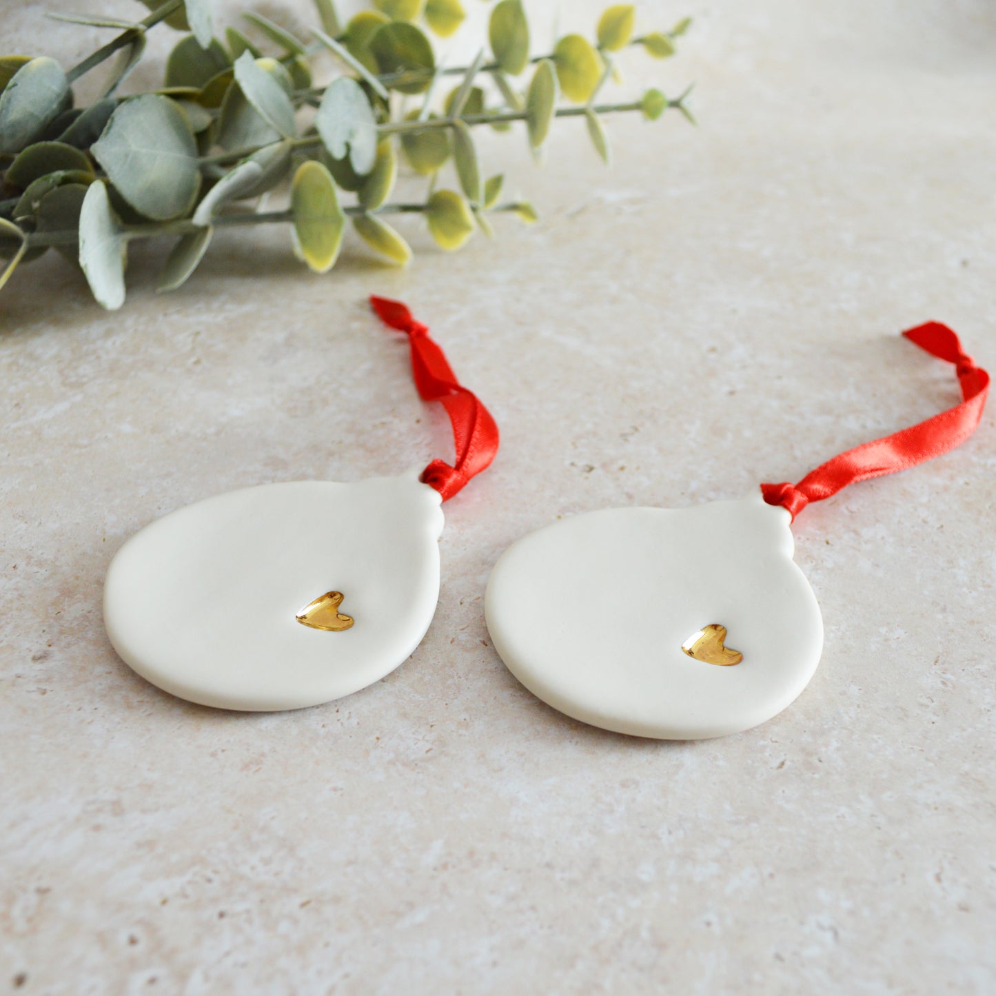 Seconds* A PAIR of Flat Bauble Hanging Decoration With A Gold Heart | Porcelain | Hanging Christmas Decorations | Christmas Tree Decor (A93-2)