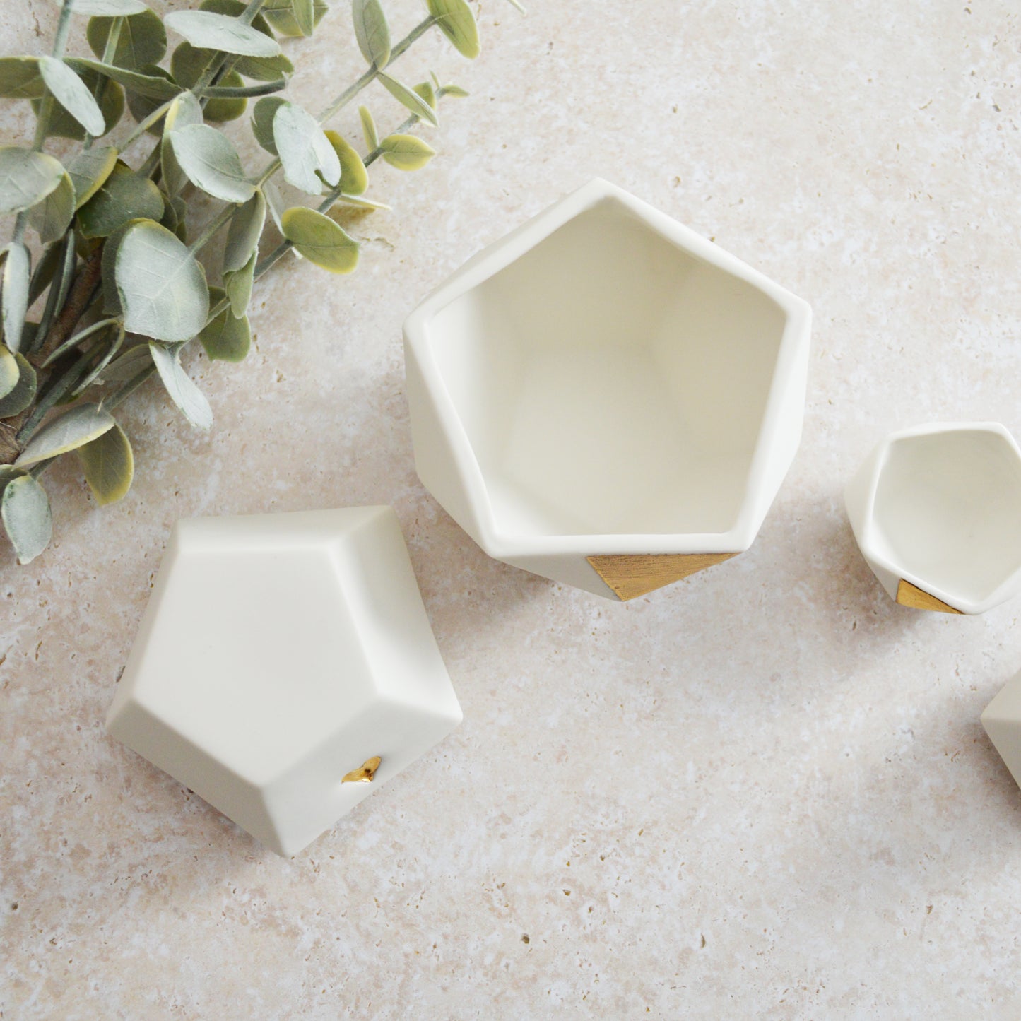 Sample* Seconds* Porcelain Dodecahedron Pot with a Gold Lustre Heart (A99 & A102)