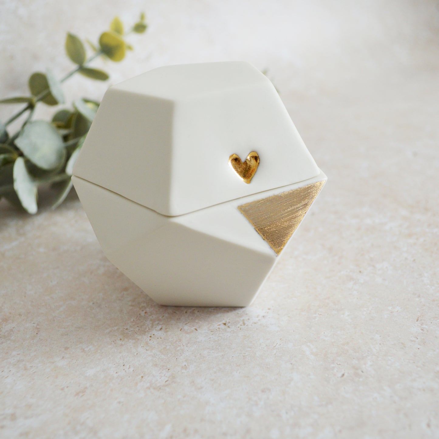 Sample* Seconds* Porcelain Dodecahedron Pot with a Gold Lustre Heart (A99 & A102)