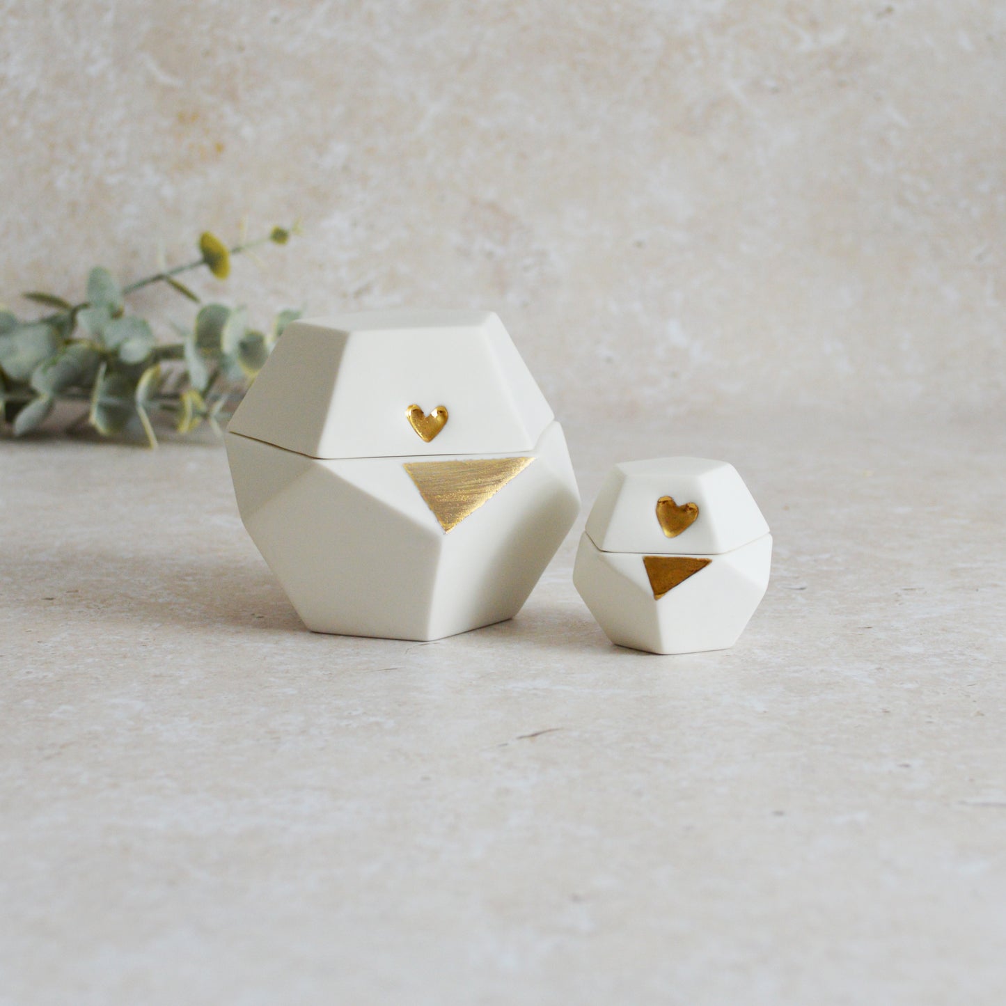 Sample* Seconds* Porcelain Dodecahedron Pot with a Gold Lustre Heart (A99 & A102)