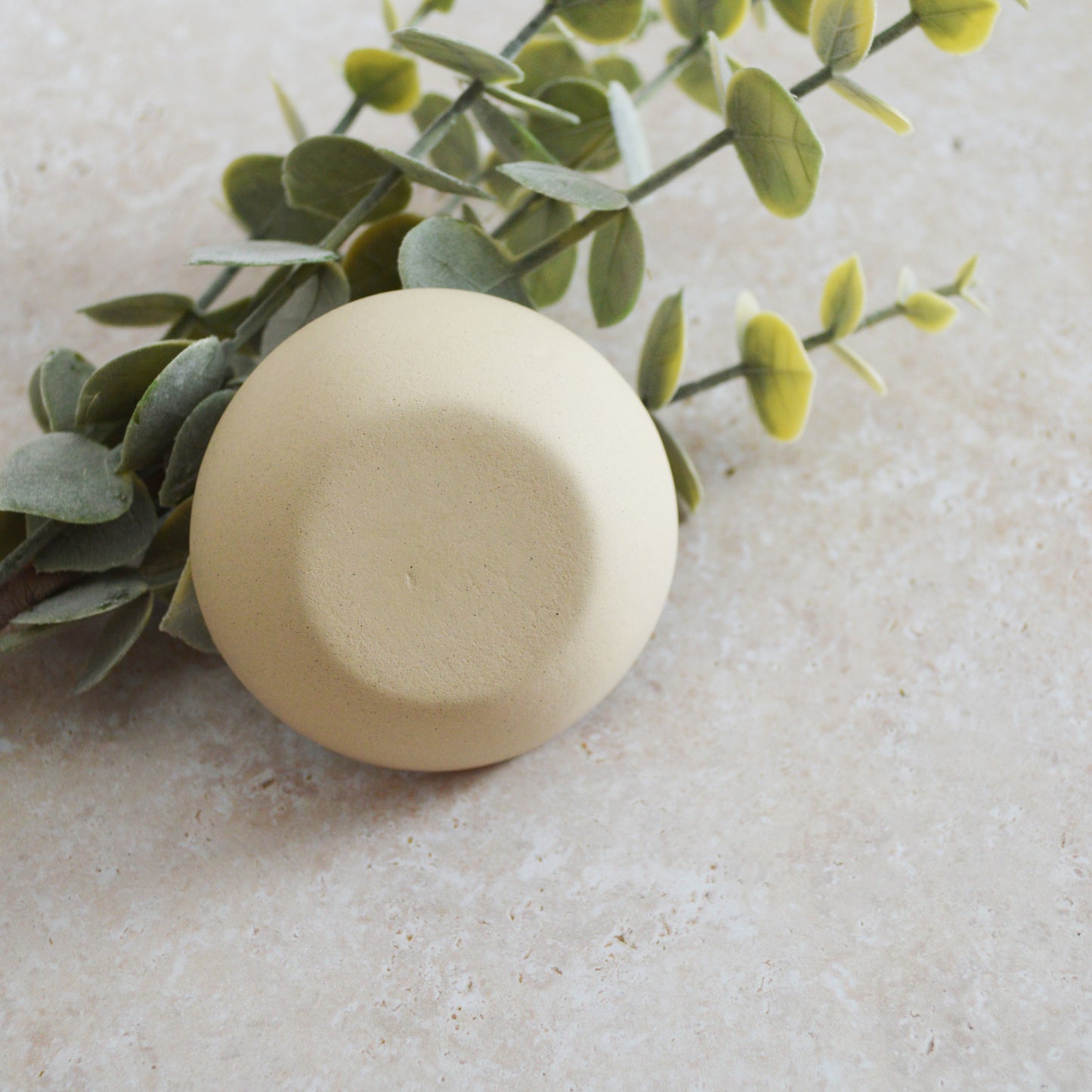 Sample* Small BEIGE Trinket/Ring Dish With A Gold Embossed Heart | Ring Dish | Jewellery | Stoneware (B22)