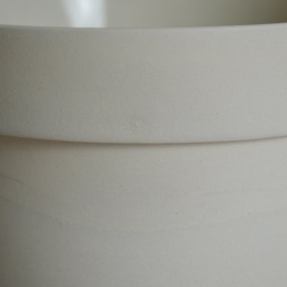 Sample* Seconds* Medium Flower Pot With A Gold Heart | Cream Flower Pot | Cream Flower Pot (B46)