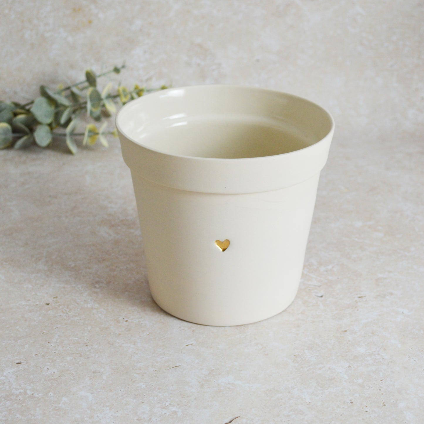 Sample* Seconds* Medium Flower Pot With A Gold Heart | Cream Flower Pot | Cream Flower Pot (B46)