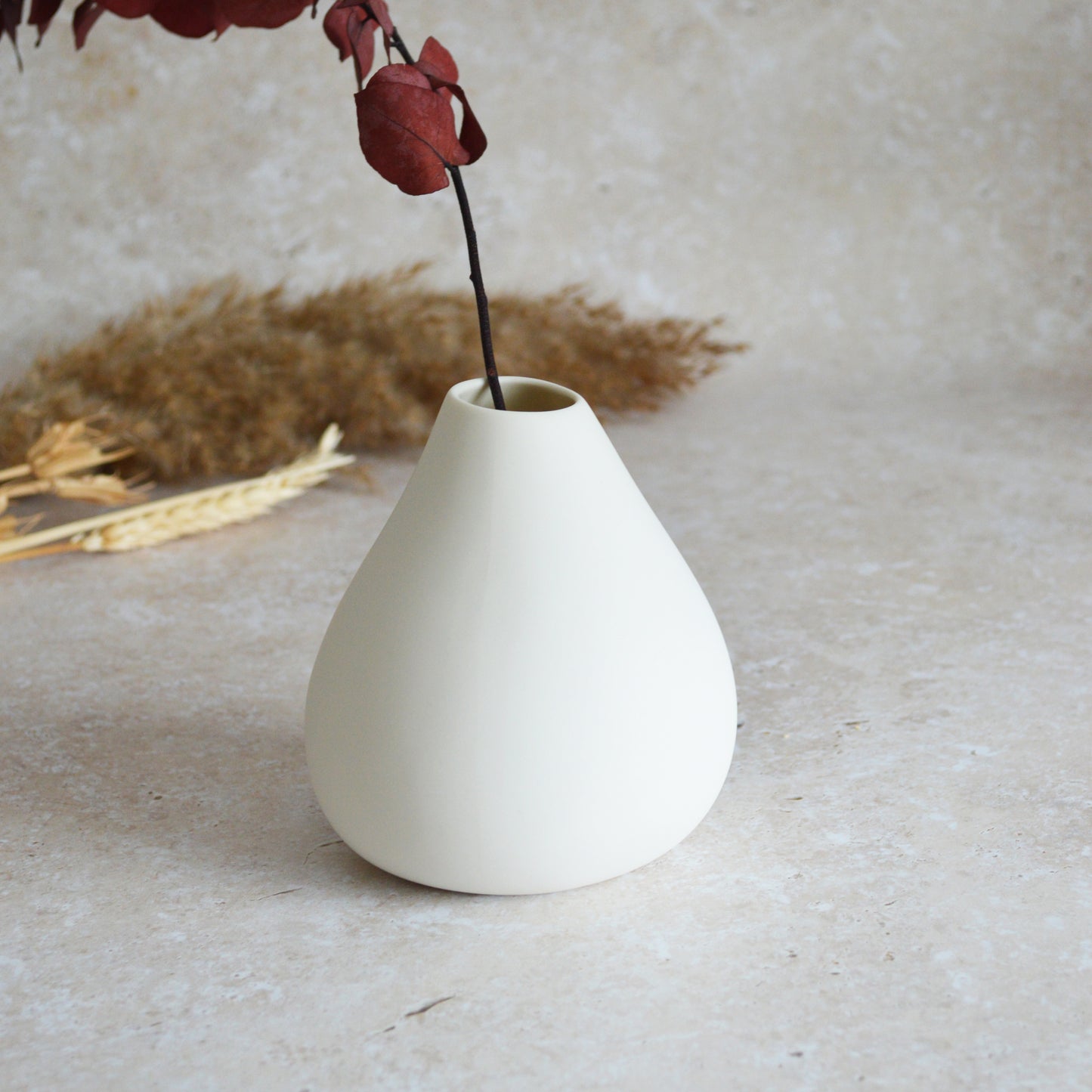 Seconds* Big Bellied White Bud Vase With A Gold Embossed Heart | Flower Vase | Porcelain Vase (B64)