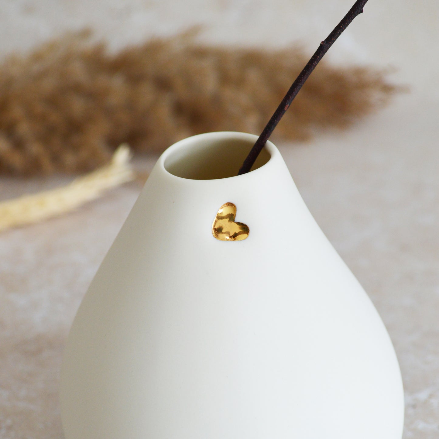 Seconds* Big Bellied White Bud Vase With A Gold Embossed Heart | Flower Vase | Porcelain Vase (B64)