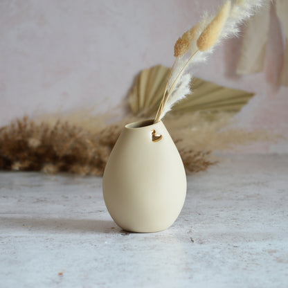 Pastel Beige Bud Vase With An Embossed Gold Heart | Porcelain | Flower Vase | Mother's Day