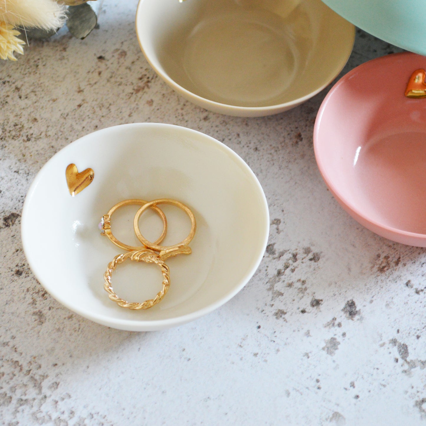 Small Trinket/Ring Dish With A Gold Embossed Heart | Ring Dish | Jewellery | Porcelain