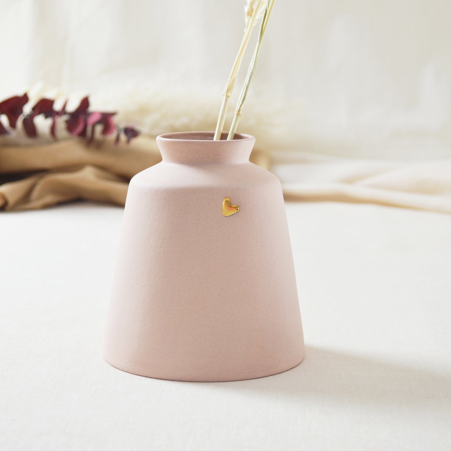 Pastel Pink Collard Neck Ceramic Vase With A Gold Embossed Heart | Stoneware Vase | Flower Vase