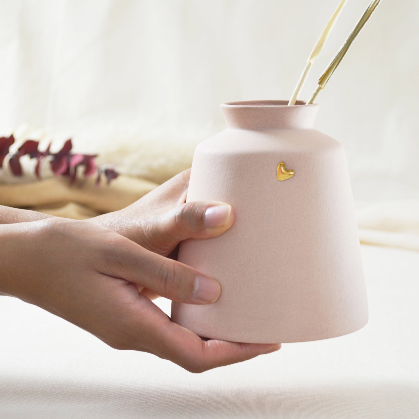 Pastel Pink Collard Neck Ceramic Vase With A Gold Embossed Heart | Stoneware Vase | Flower Vase